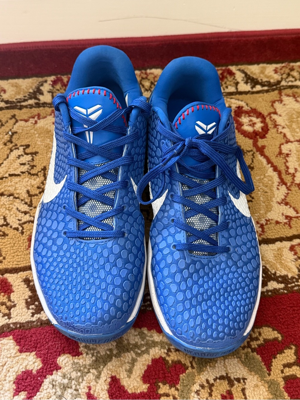 Nike Men’s Blue and White Textured Basketball Sneakers